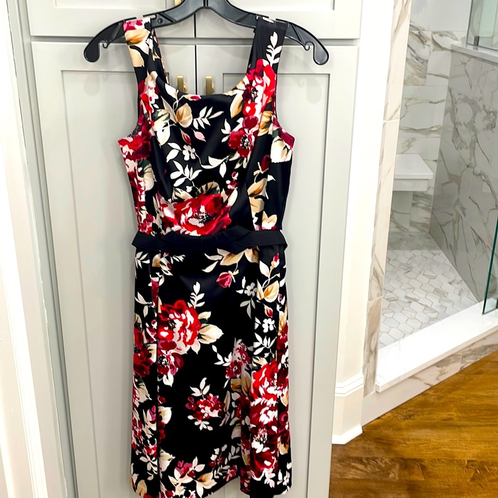 WHBM floral satin dress with pockets